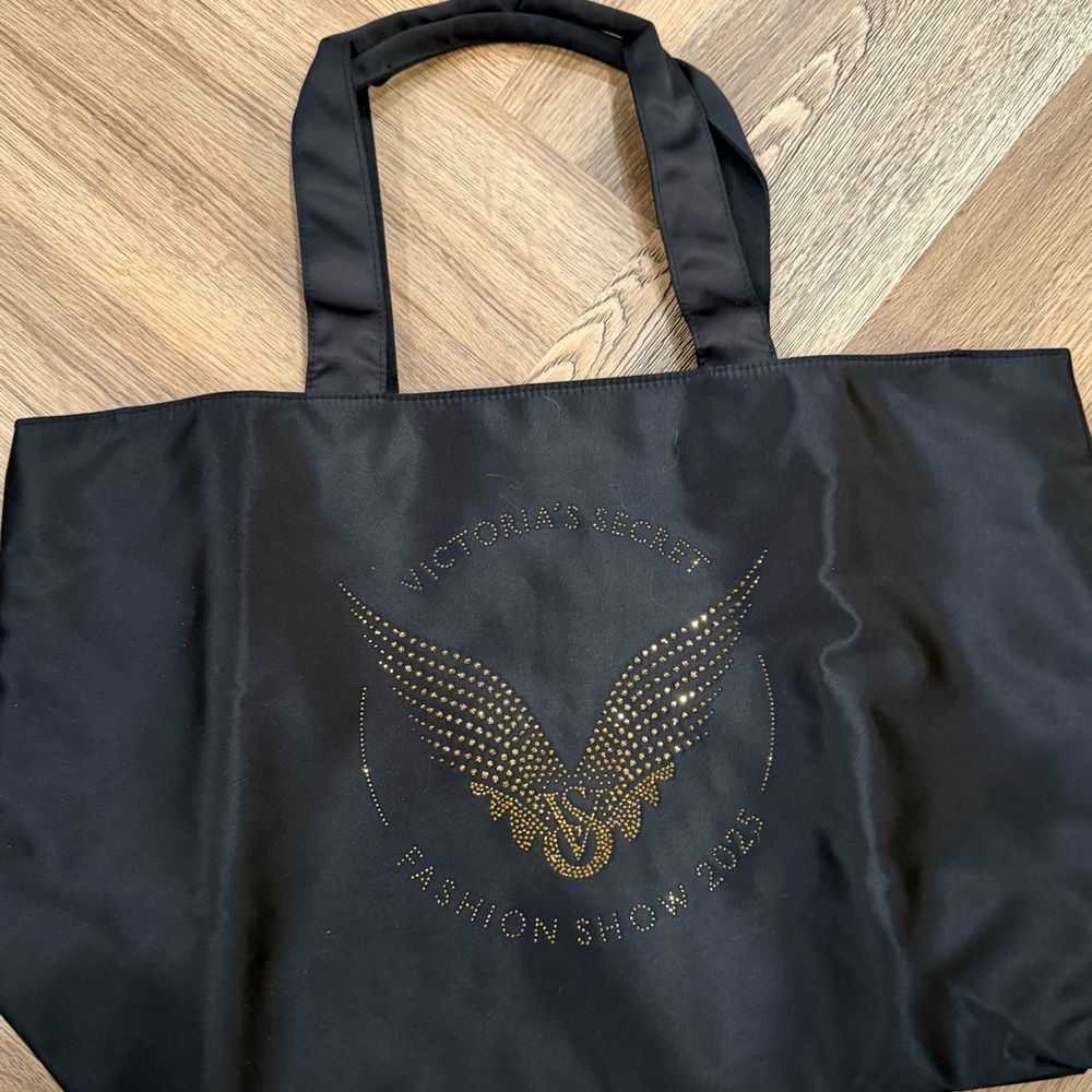 Black Victoria’s Secret Fashion Show tote bag